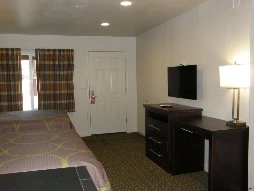 Budget Lodge Eugene - Airport エクステリア 写真